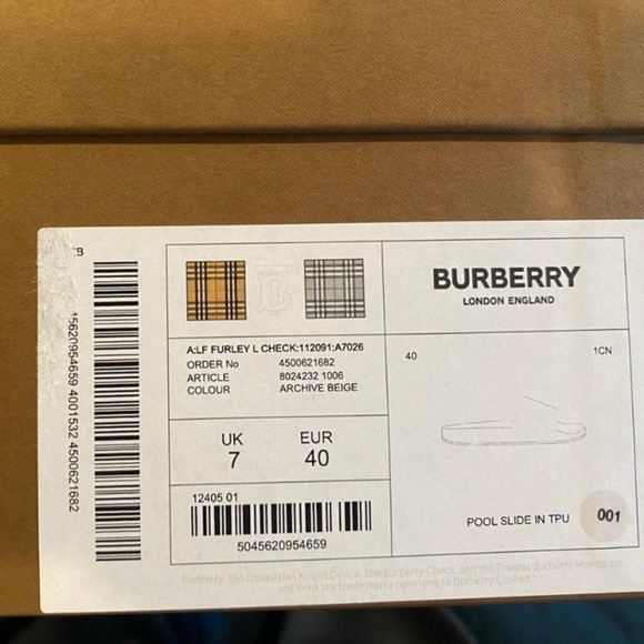 Authentic Burberry Slides - Size 10 - Picture 2 of 6